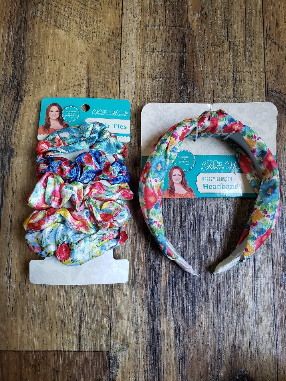 The Pioneer Woman Floral Breezy Blossom Headband and Scrunchie Set